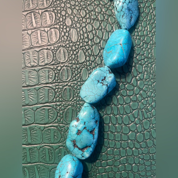 Turquoise Stone Necklace - Picture 3 of 3